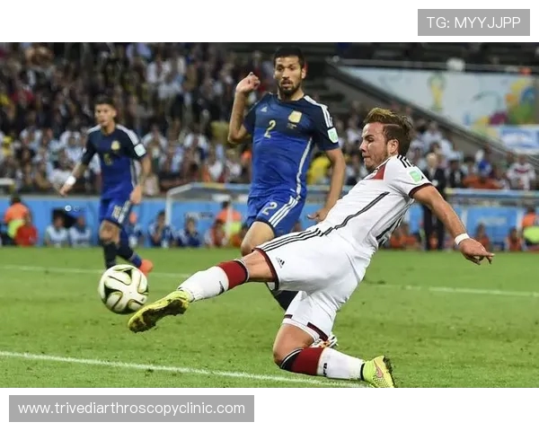 西班牙前国脚透露伤病困扰无法长时间站立影响生活和职业