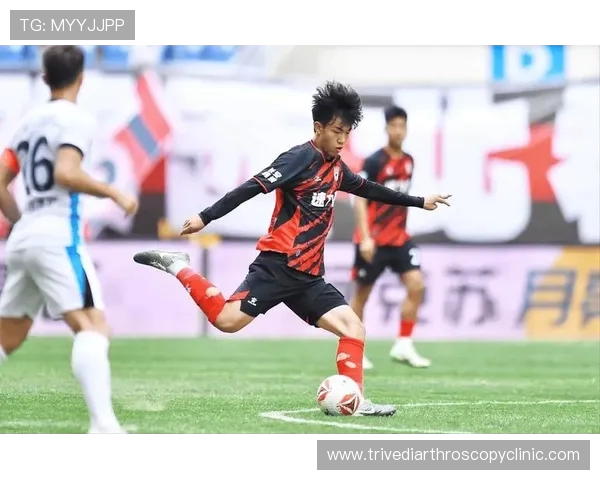 中国留洋军团传捷报!15岁小将在西班牙联赛独造两球,值得期待 中国留洋军团传捷报!15岁小将在西班牙联赛独造两球,值得期待