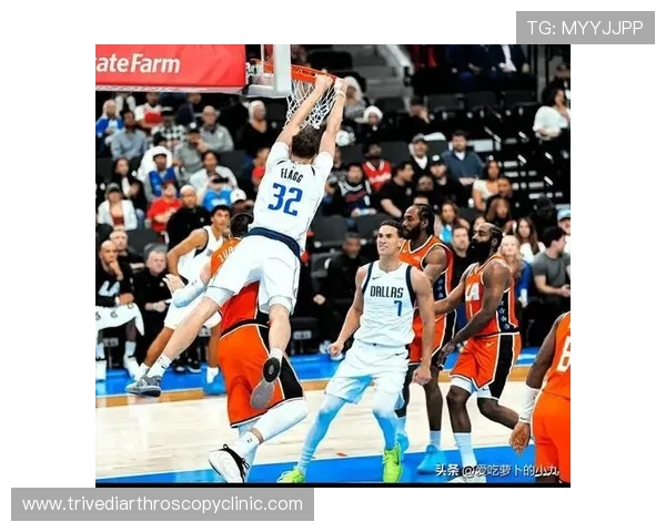 原创弗拉格砍下35分8篮板,莱昂纳德贡献30分,独行侠客场险胜快船 原创弗拉格砍下35分8篮板,莱昂纳德贡献30分,独行侠客场险胜快船